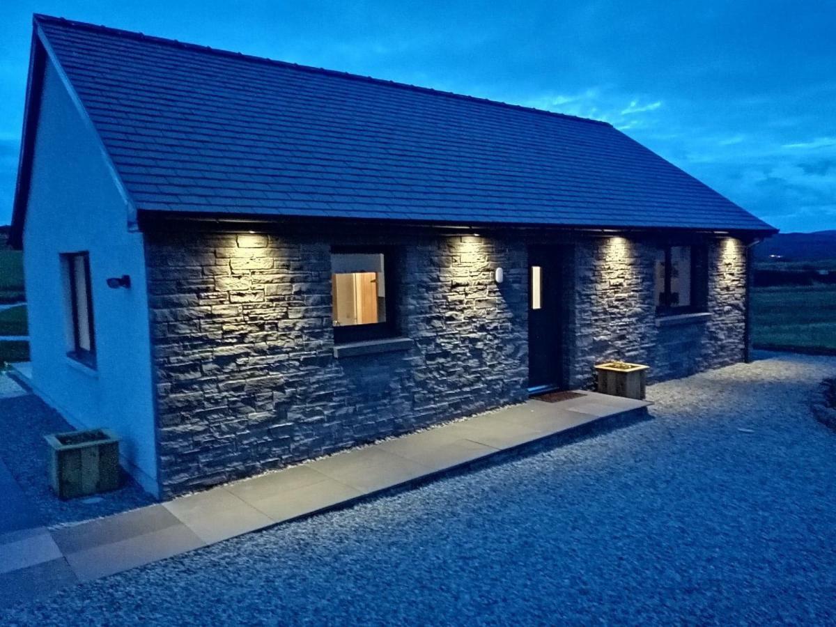 Poachers Bothy Skeabost Exterior photo